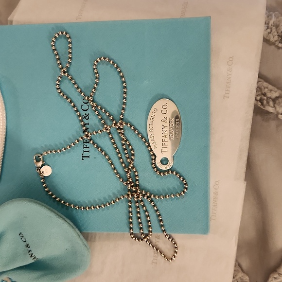 Tiffany & Co Return to Tiffany Necklace - Picture 3 of 4